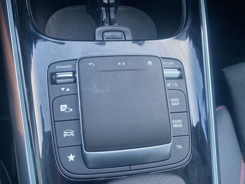 Used 2021 Mercedes-Benz GLA 250 image 22