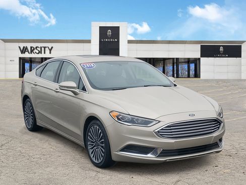 Used 2018 Ford Fusion SE w/ Fusion SE Technology Package image 1