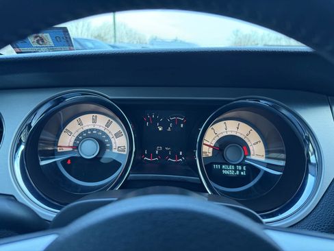 Used 2010 Ford Mustang Premium image 23