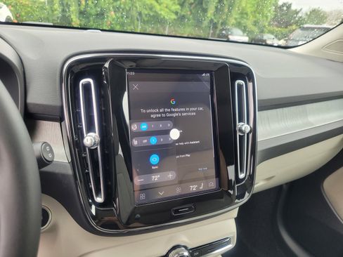 New 2026 Volvo XC40 B5 Plus w/ Protection Package Premier image 14