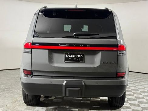 Used 2025 Lexus GX 550 w/ Accessory Package (2T) AWD/4WD image 8