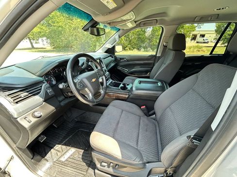 Used 2020 Chevrolet Tahoe LS RWD image 12