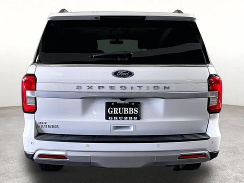 Used 2022 Ford Expedition XLT RWD image 5