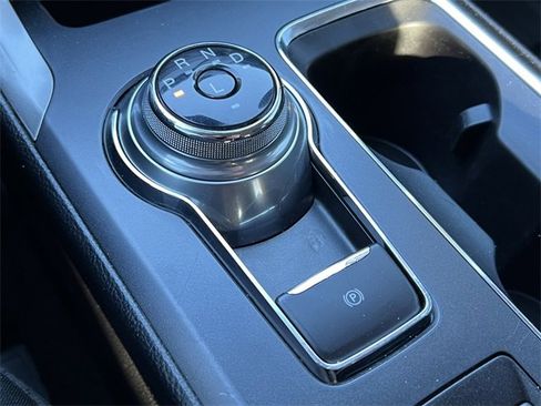 Used 2020 Ford Fusion SE image 27