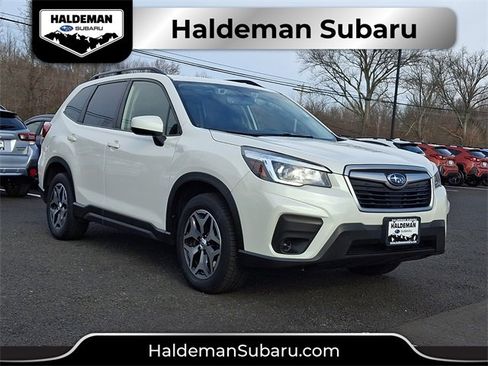 Used 2019 Subaru Forester Premium image 1