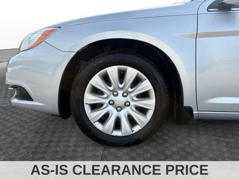 Used 2012 Chrysler 200 LX FWD image 14