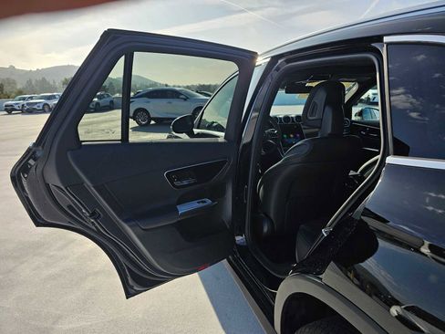New 2026 Mercedes-Benz GLC 300 4MATIC image 15