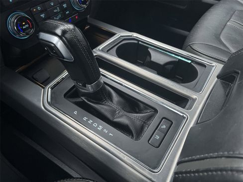 Used 2015 Ford F150 Platinum w/ Technology Package image 20