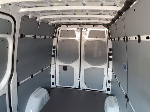 New 2025 Mercedes-Benz Sprinter 2500 image 26
