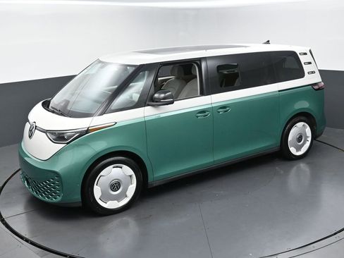 Used 2025 Volkswagen ID. Buzz 1st Edition image 42