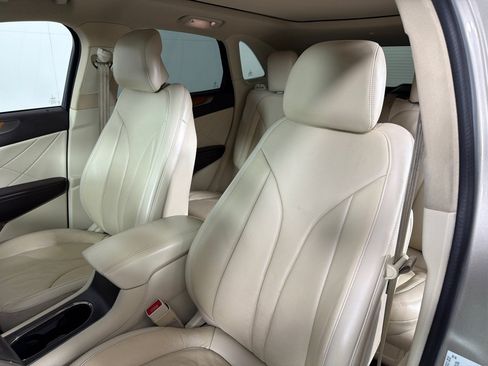 Used 2015 Lincoln MKC AWD w/ Equipment Group 102A Reserve image 12