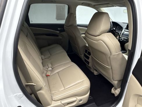 Used 2020 Acura MDX FWD image 18