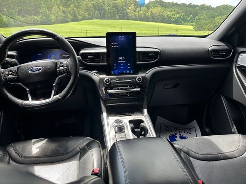 Used 2020 Ford Explorer ST w/ ST Street Pack image 15