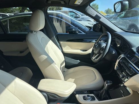 Used 2016 BMW X1 xDrive28i image 3