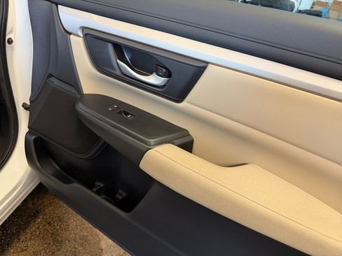 Used 2018 Honda CR-V LX image 35