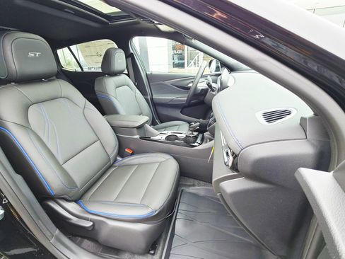 New 2026 Buick Envista Sport Touring w/ Convenience I Package image 17