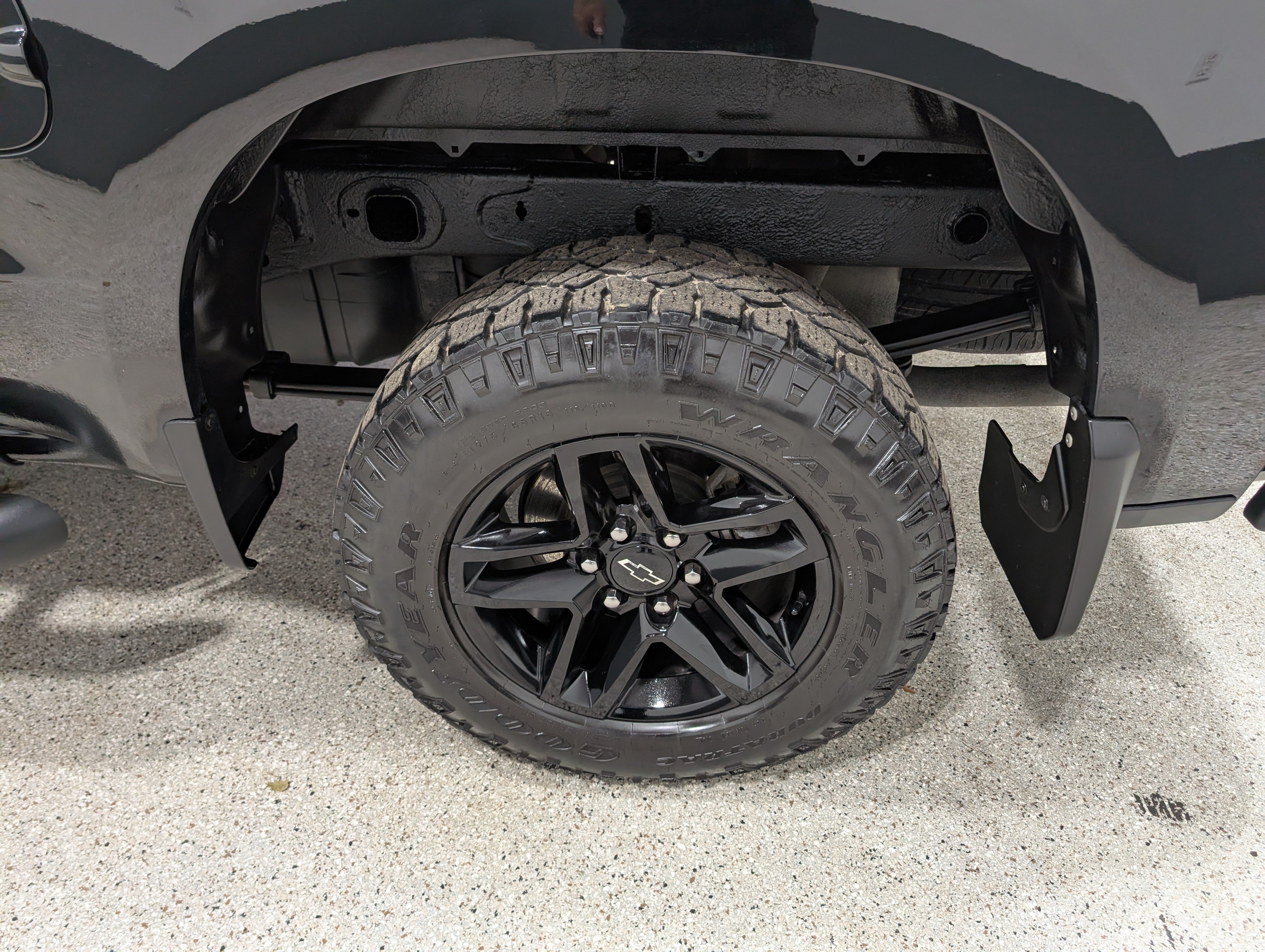 Used 2020 Chevrolet Silverado 1500 Custom Trail Boss w/ Custom Convenience Package AWD/4WD image 12