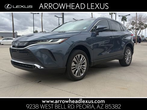 Used 2024 Toyota Venza Limited image 1