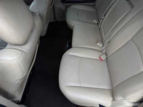 Used 2017 RAM 2500 Laramie w/ Convenience Group image 12