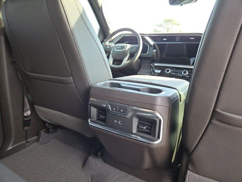 New 2026 GMC Sierra 1500 Denali w/ Denali Reserve Package image 27