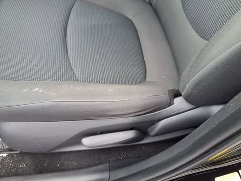 Used 2023 Toyota RAV4 LE image 15