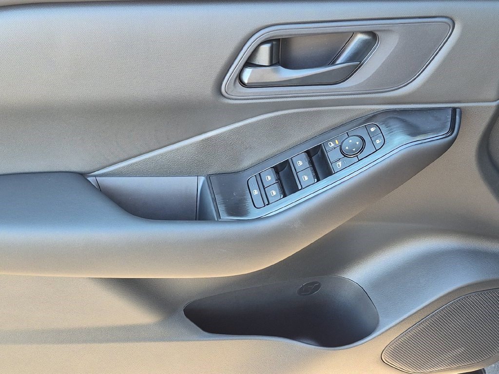 New 2027 Nissan Rogue S FWD image 13