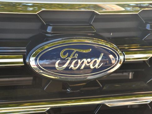 Used 2026 Ford Explorer Active w/ Active Comfort Package AWD/4WD image 37