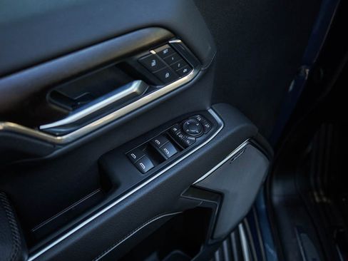 New 2026 GMC Sierra 3500 Denali w/ Denali Reserve Package image 17