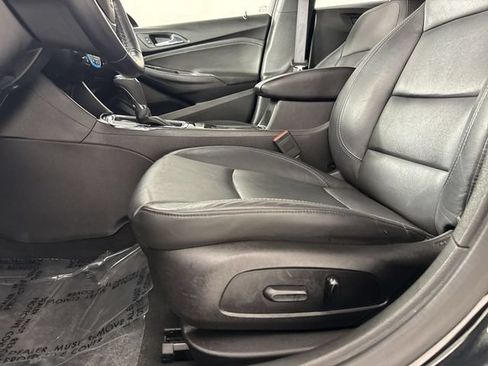Used 2016 Chevrolet Cruze Premier FWD image 23