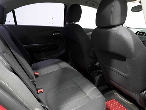 Used 2014 Chevrolet Sonic LT image 13