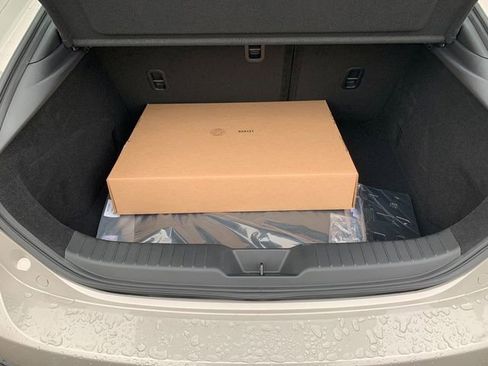 New 2026 MAZDA MAZDA3 2.5 S Hatchback w/ Premium Pkg FWD image 13