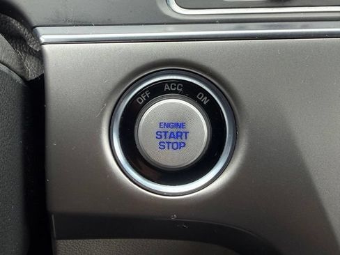 Used 2017 Hyundai Sonata Limited FWD image 32