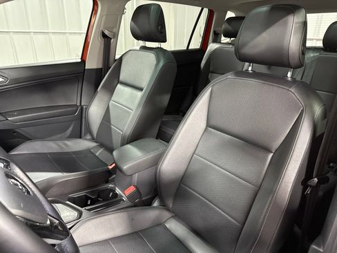 Used 2019 Volkswagen Tiguan SE w/ Panoramic Sunroof Package FWD image 21