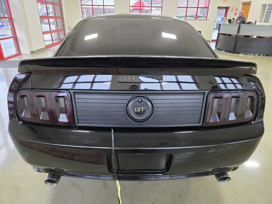 Used 2006 Ford Mustang GT RWD image 5