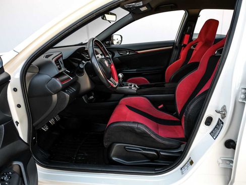 Used 2017 Honda Civic Type R image 4