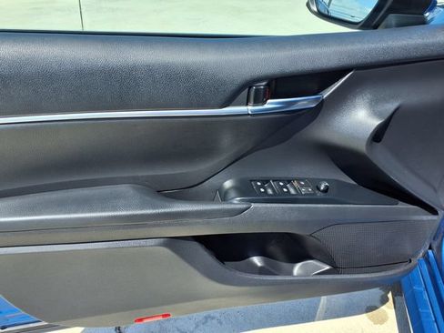 Used 2020 Toyota Camry LE FWD image 27