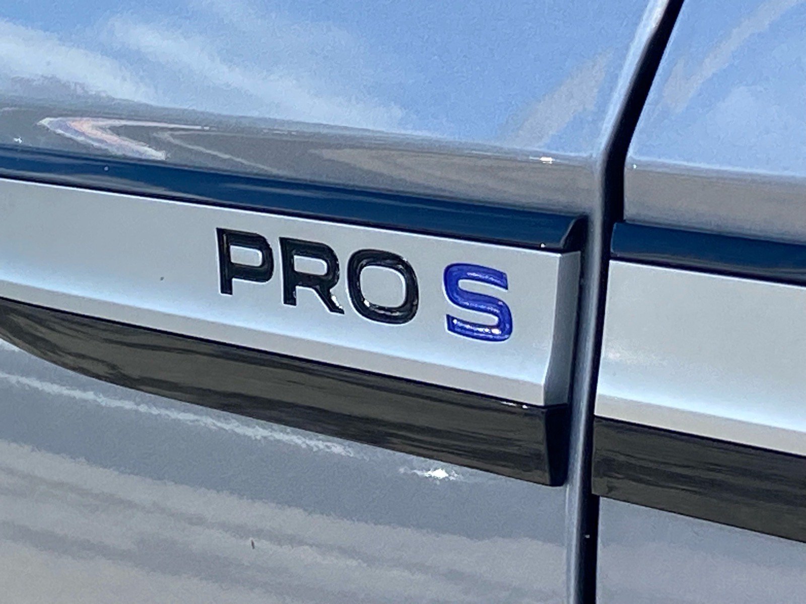 Certified 2023 Volkswagen ID.4 Pro S RWD image 6