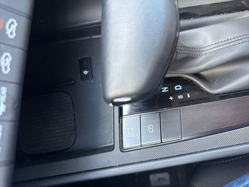 Used 2025 Hyundai Elantra Sport image 26