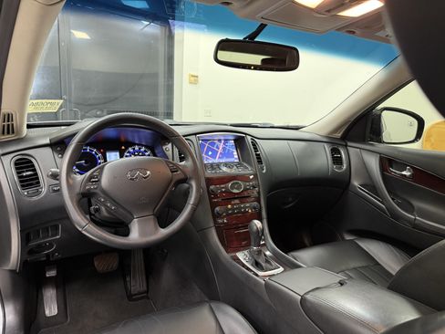 Used 2015 INFINITI QX50 Journey w/ Premium Package RWD image 17