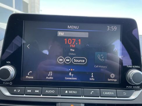 Used 2026 Nissan Altima 2.5 SV FWD image 16