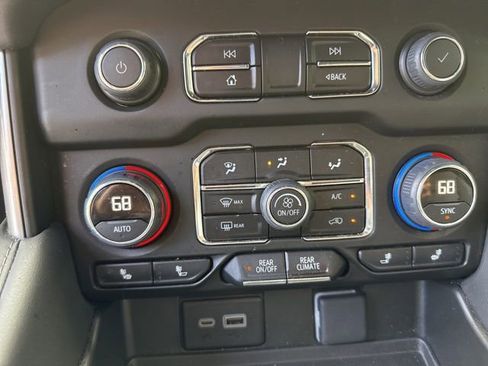 Used 2024 Chevrolet Tahoe LT AWD/4WD image 19