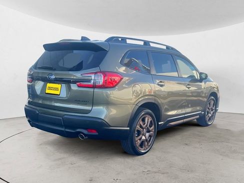 Used 2025 Subaru Ascent Bronze Edition image 5