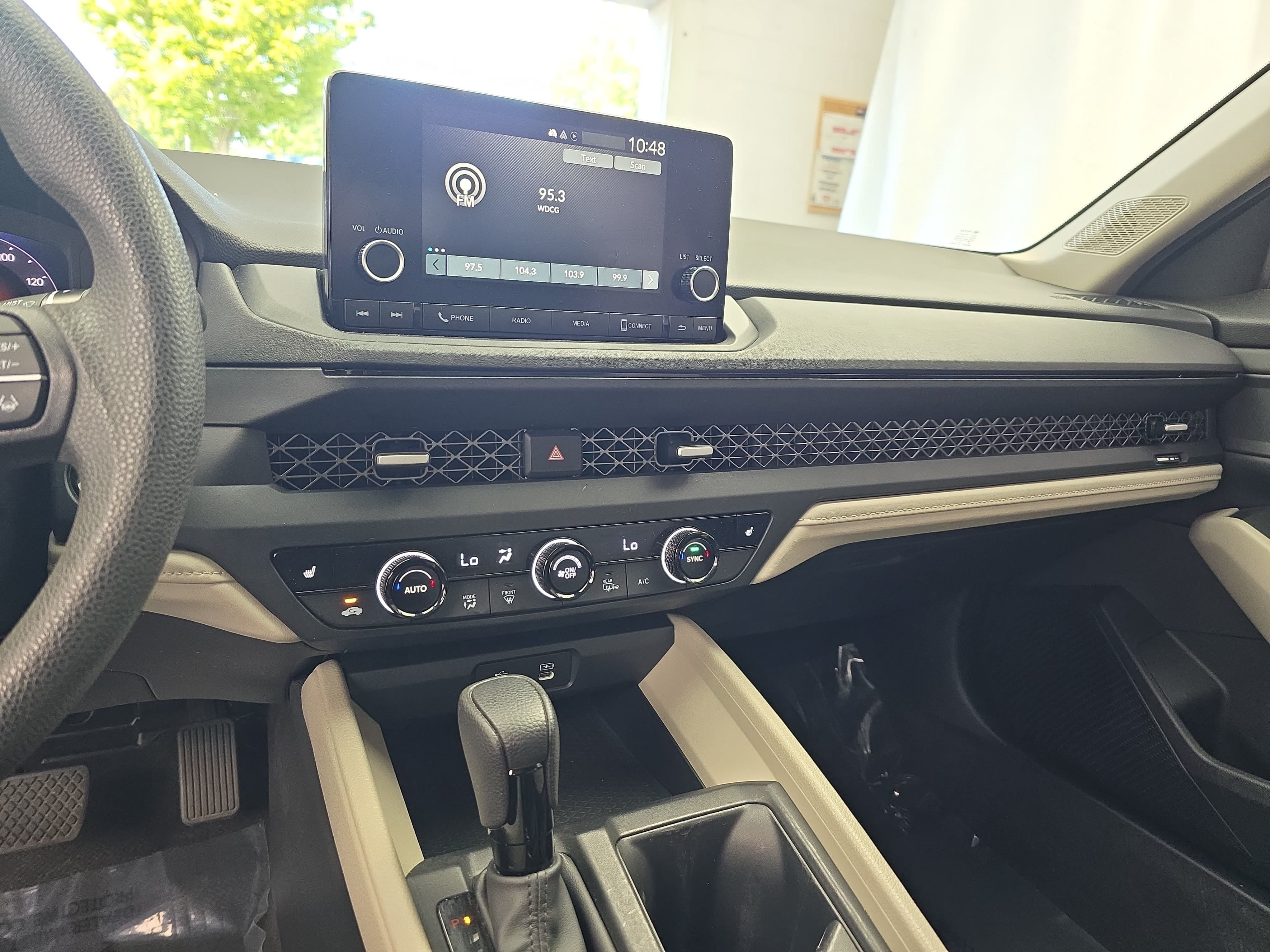 Used 2024 Honda Accord EX image 19