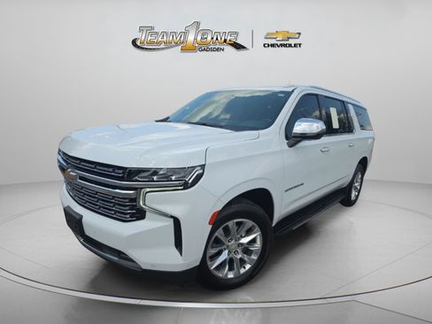 Used 2022 Chevrolet Suburban Premier AWD/4WD image 4