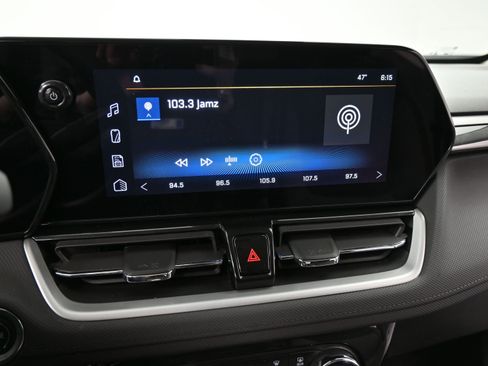 Certified 2025 Chevrolet TrailBlazer LT w/ Driver Confidence Package image 17