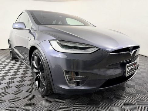 Used 2018 Tesla Model X 100D AWD/4WD image 5