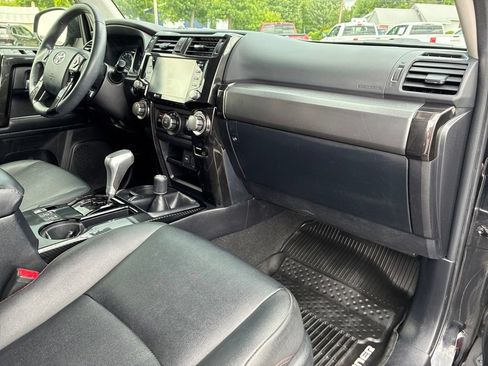 Used 2020 Toyota 4Runner TRD Off-Road Premium w/ Moonroof Package AWD/4WD image 36