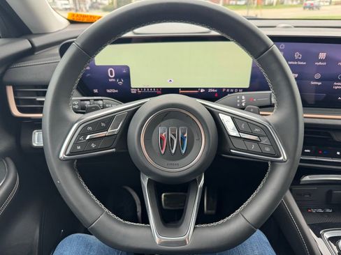 Used 2025 Buick Envision Sport Touring image 10