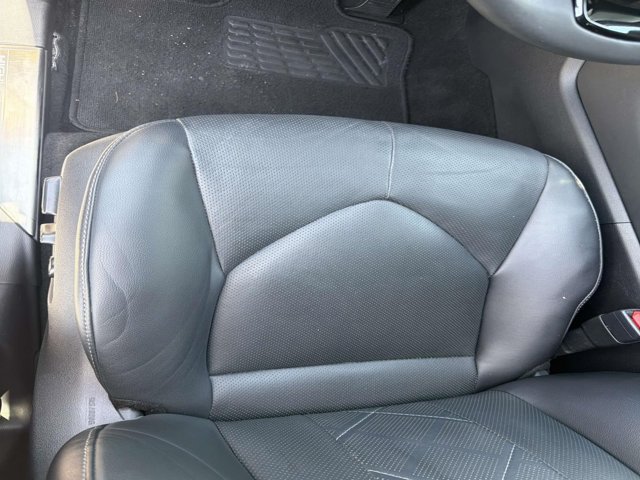 Used 2024 Toyota Highlander Platinum FWD image 9