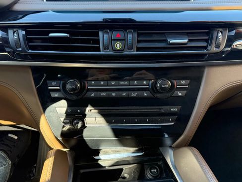 Used 2016 BMW X6 xDrive35i w/ LED Lighting Package image 18